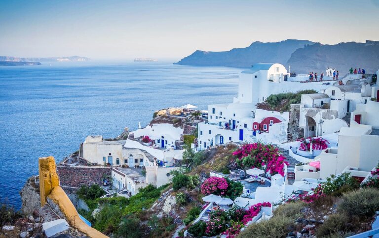 5 Once in a Lifetime Things to Do in Greece